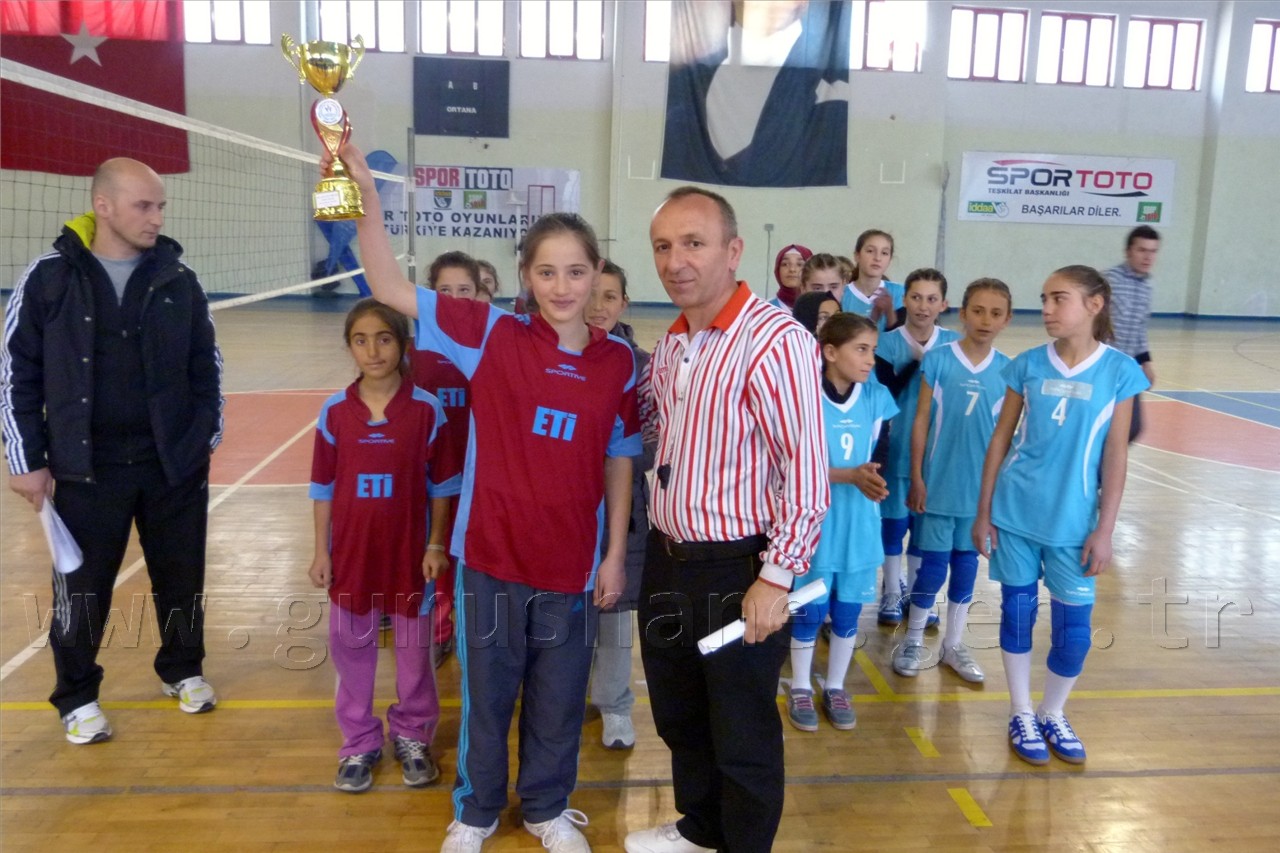 Küçük Kızlar da Şampiyon: Şiran YİBO 4