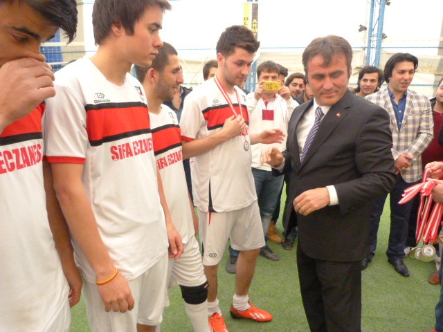 Uni League’de Dream Team Birinci Oldu 25