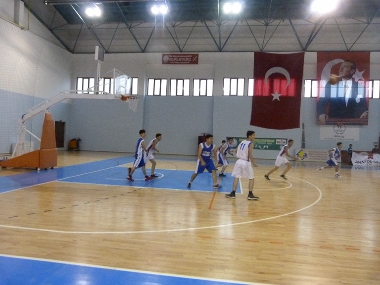 Amatör spor haftası başladı 13