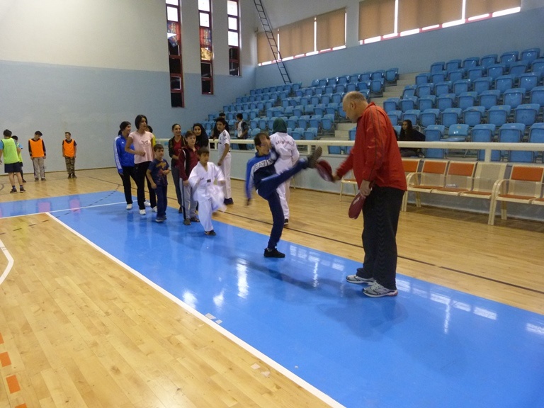 Amatör spor haftası başladı 11