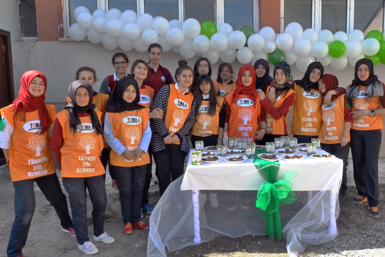 Kelkit’te su israfı anlatıldı, fidan dikildi 44