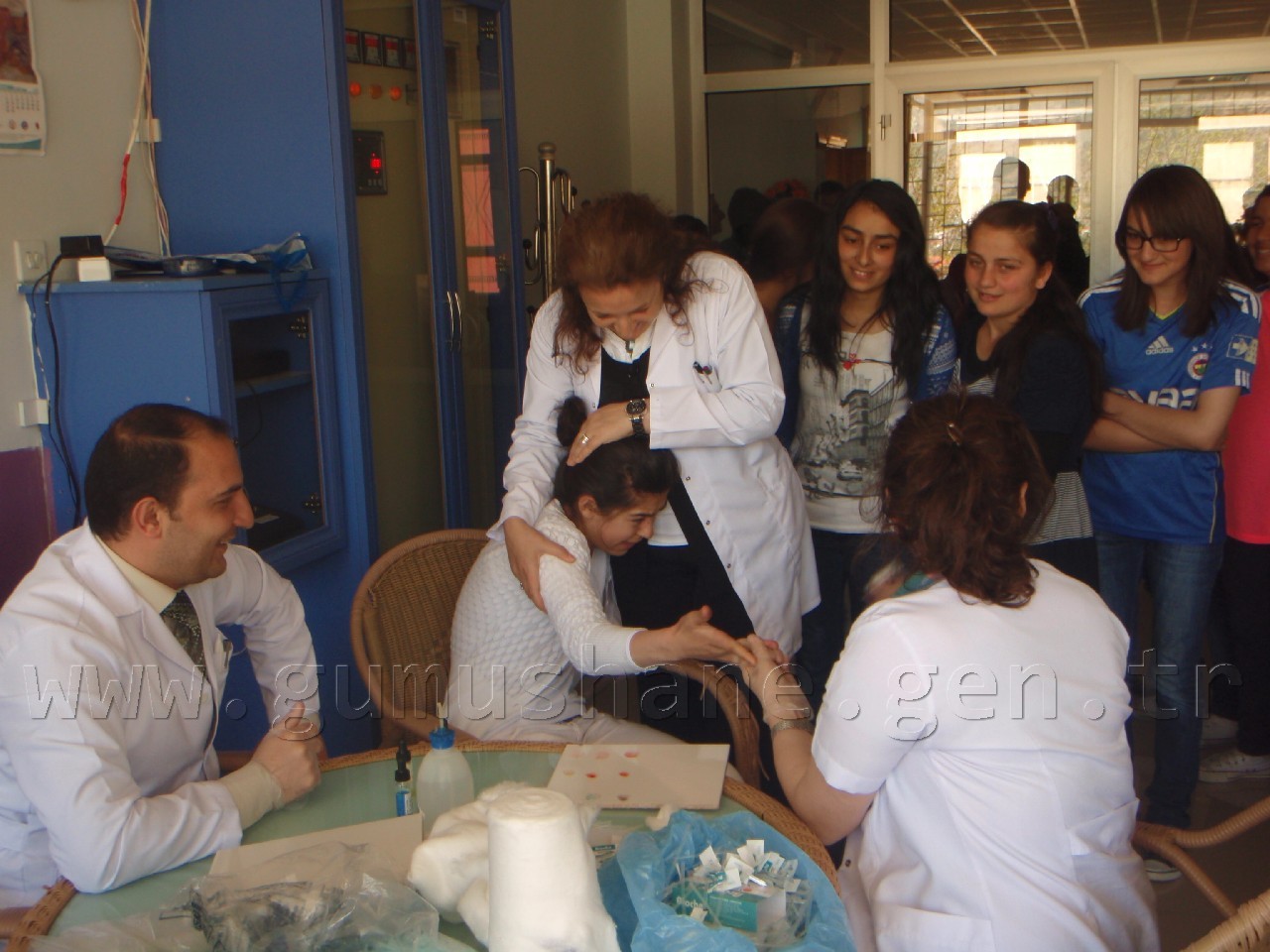 Ticaret Meslek Lisesinde Kan Taraması 3