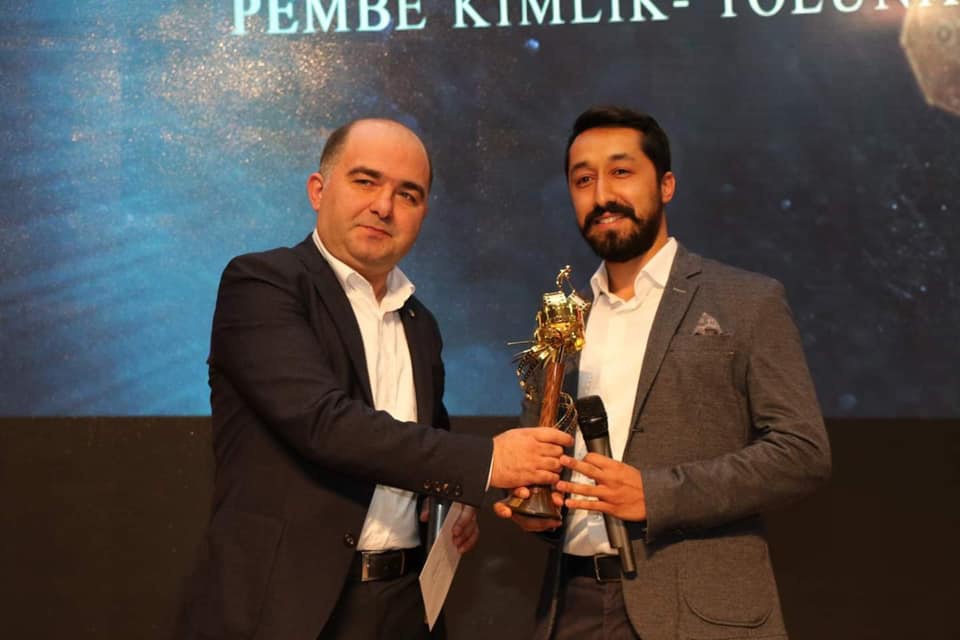 ‘Pembe Kimlik’ en iyi ikinci film seçildi 1