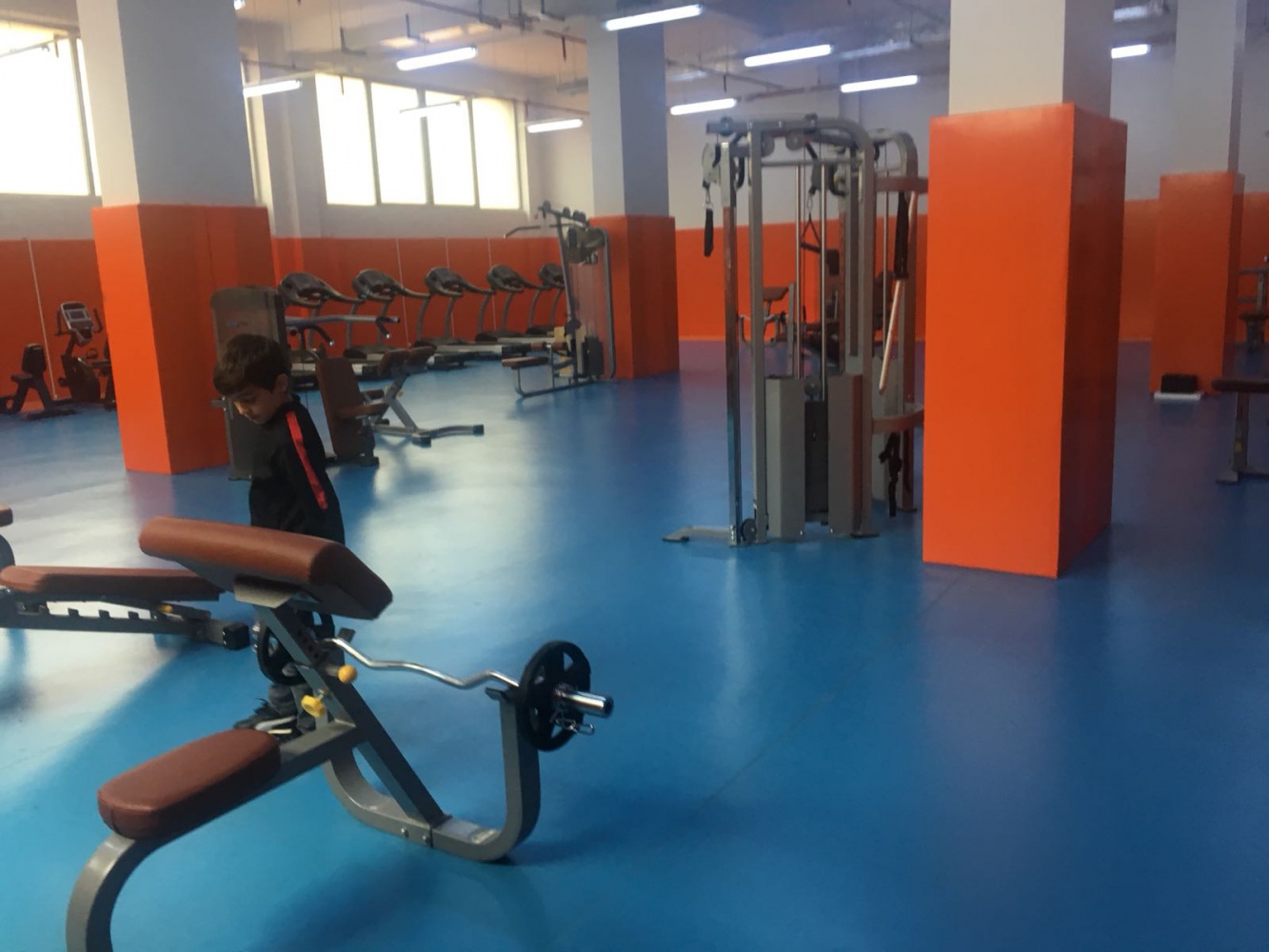 Fitness ve bilardo salonu açıldı 4
