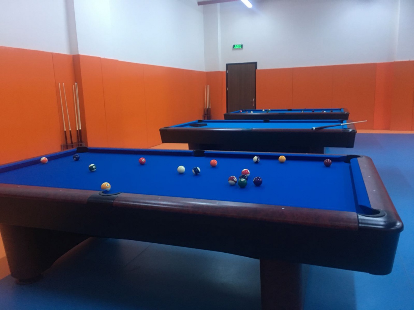 Fitness ve bilardo salonu açıldı 7