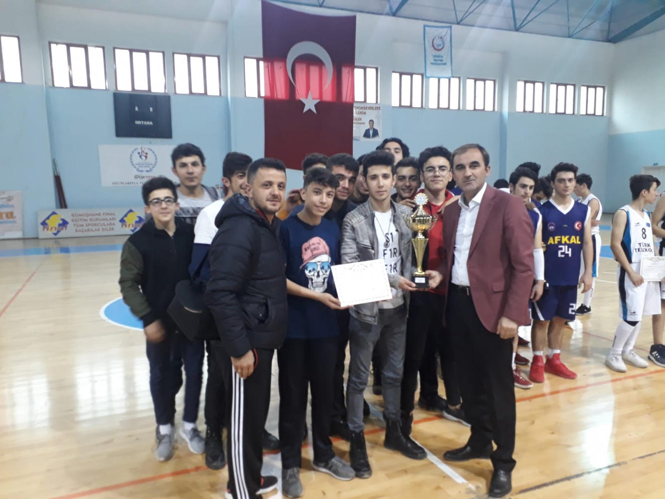 Basketbol müsabakaları sona erdi 5