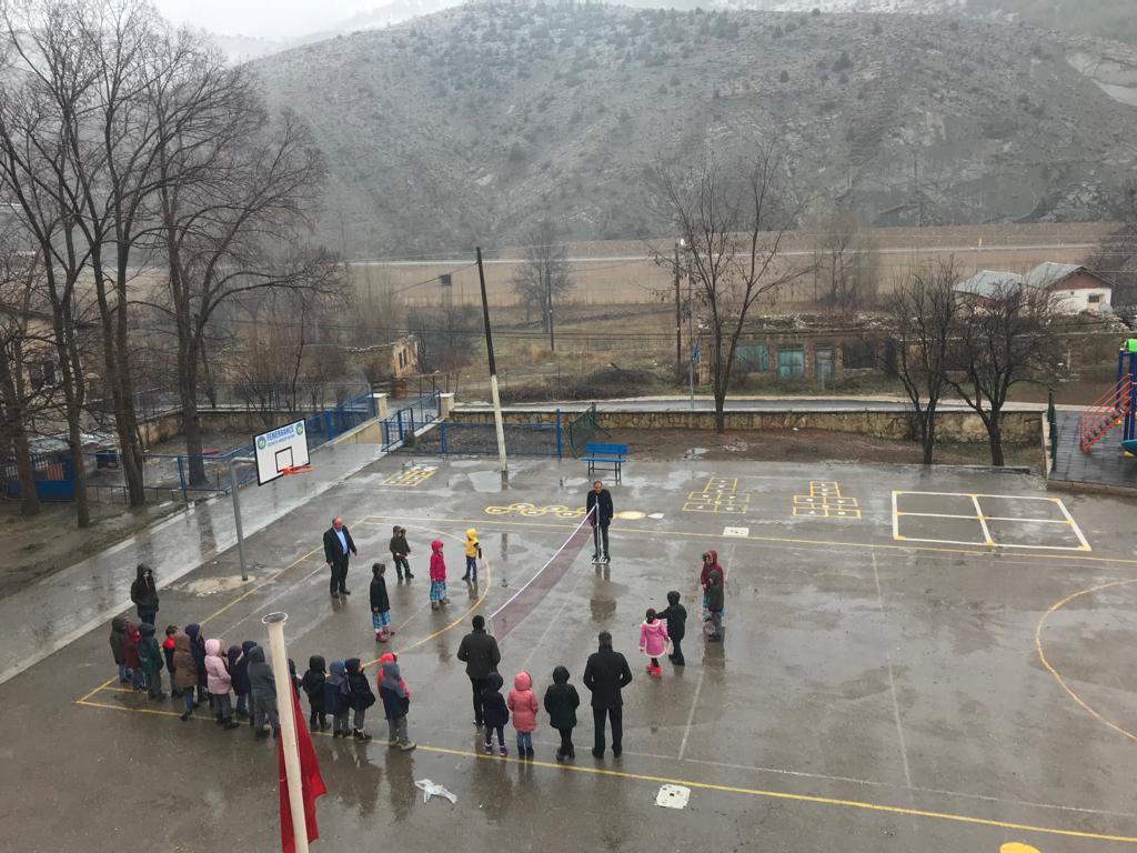 Kale Koçkaya badminton malzemelerine kavuştu 3