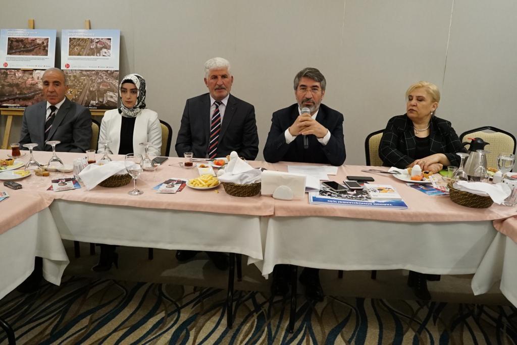 Varan projelerini tanıttı 1