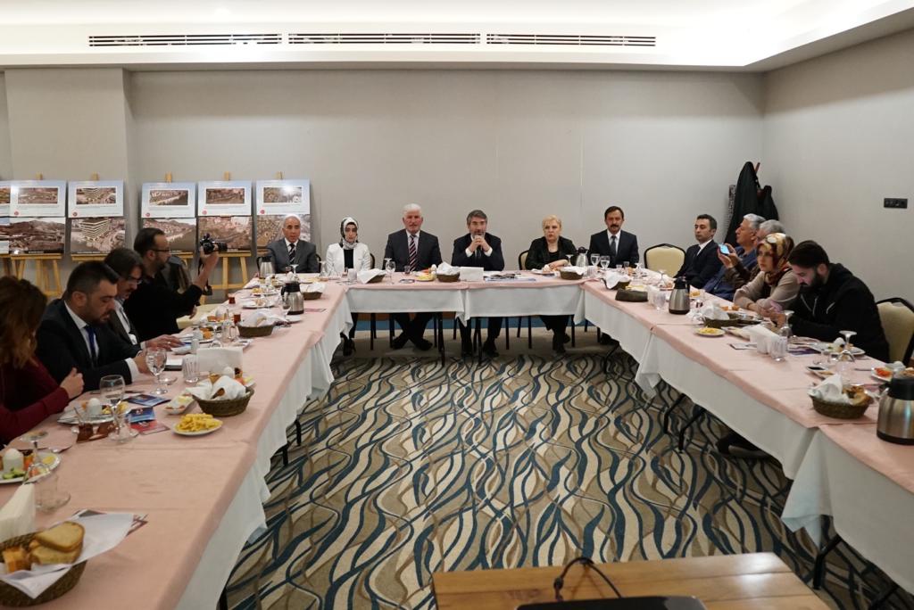 Varan projelerini tanıttı 6