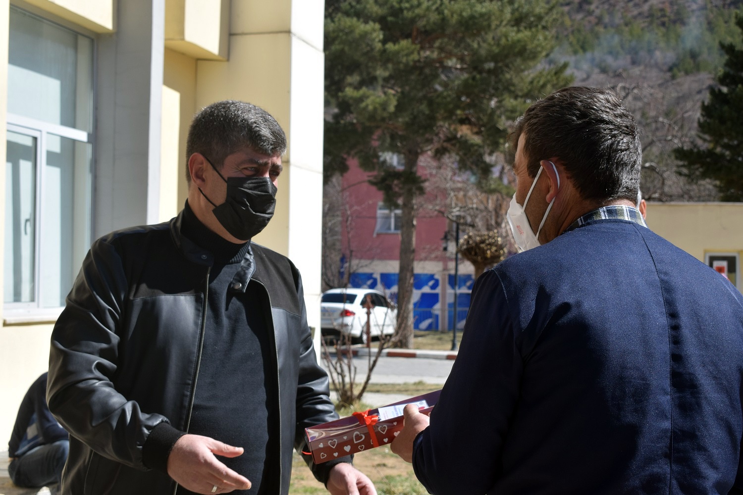 Başkan Özdemir sağlık çalışanlarını unutmadı 7