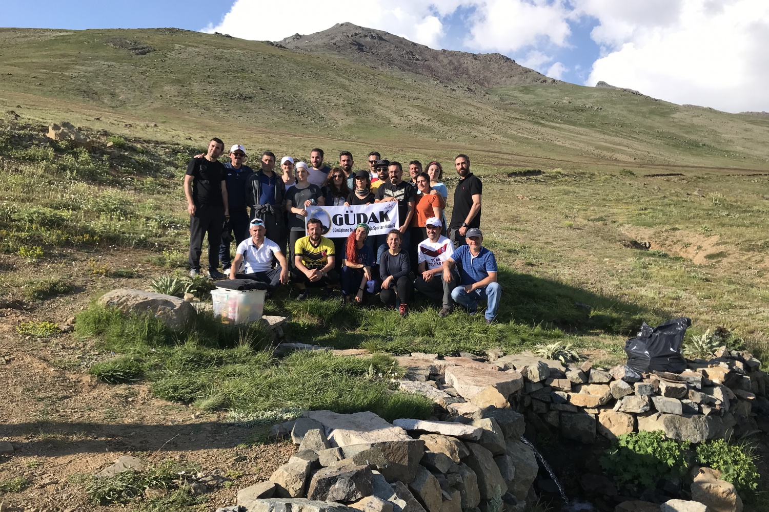 Bayburt’un en yüksek zirvesine tırmandılar 17