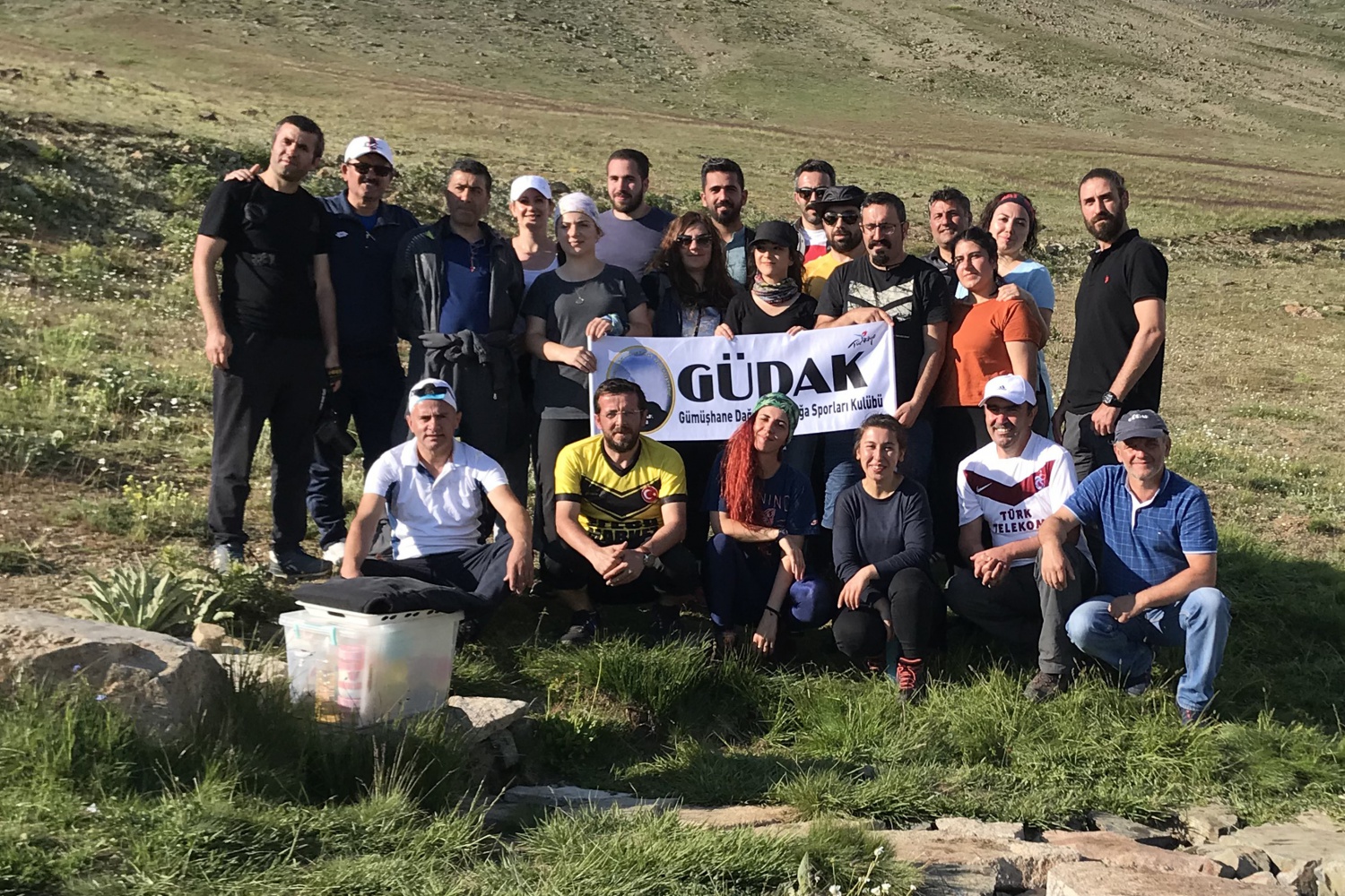 Bayburt’un en yüksek zirvesine tırmandılar 14