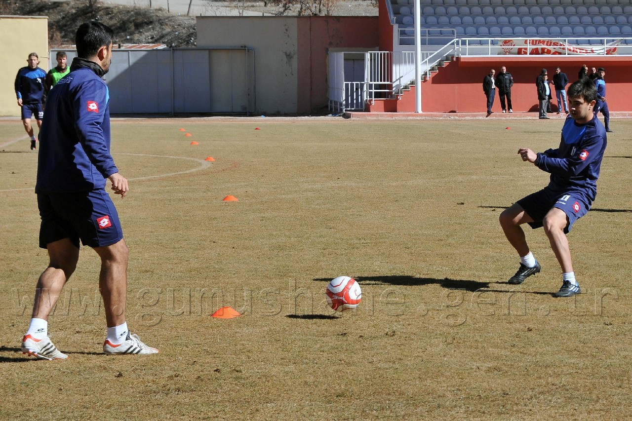 Gümüşhanespor Yeni Teknik Direktörü İle İlk Antrenmanına Çıktı 7