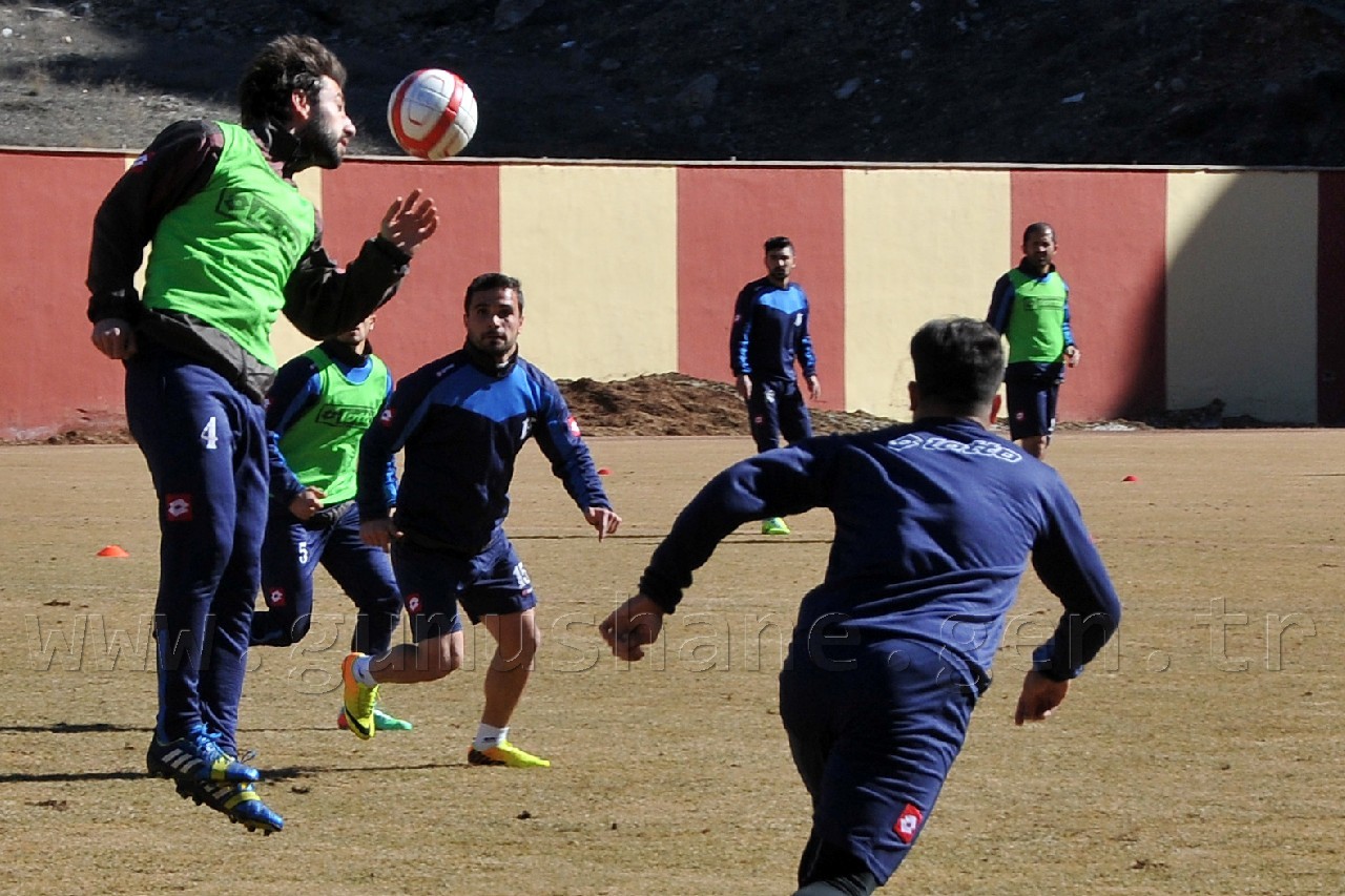Gümüşhanespor Yeni Teknik Direktörü İle İlk Antrenmanına Çıktı 8
