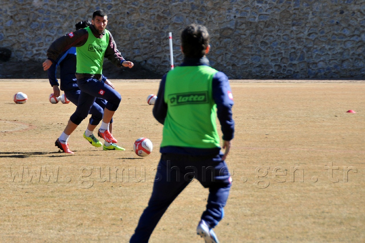 Gümüşhanespor Yeni Teknik Direktörü İle İlk Antrenmanına Çıktı 12