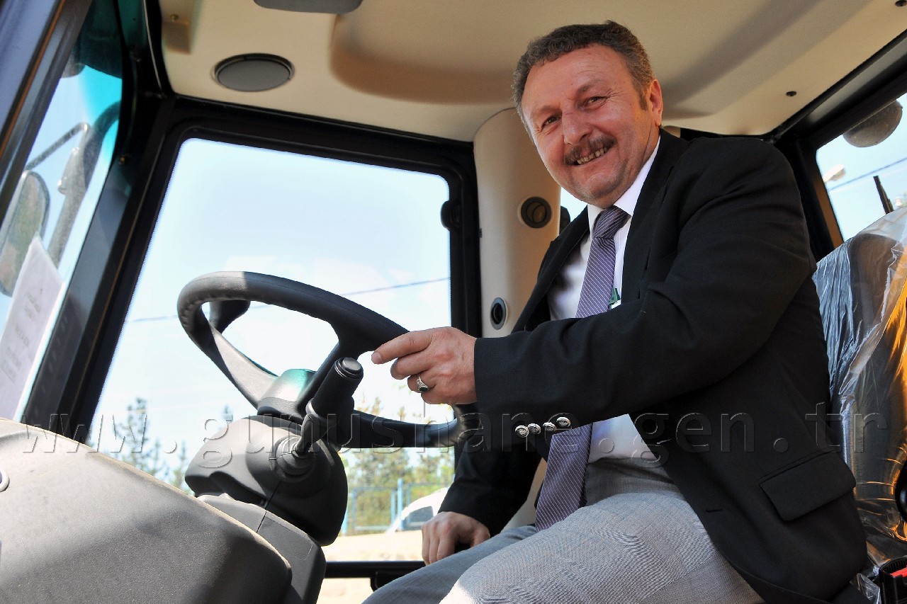 Özel İdare'nin Makine Parkı Büyüyor 10