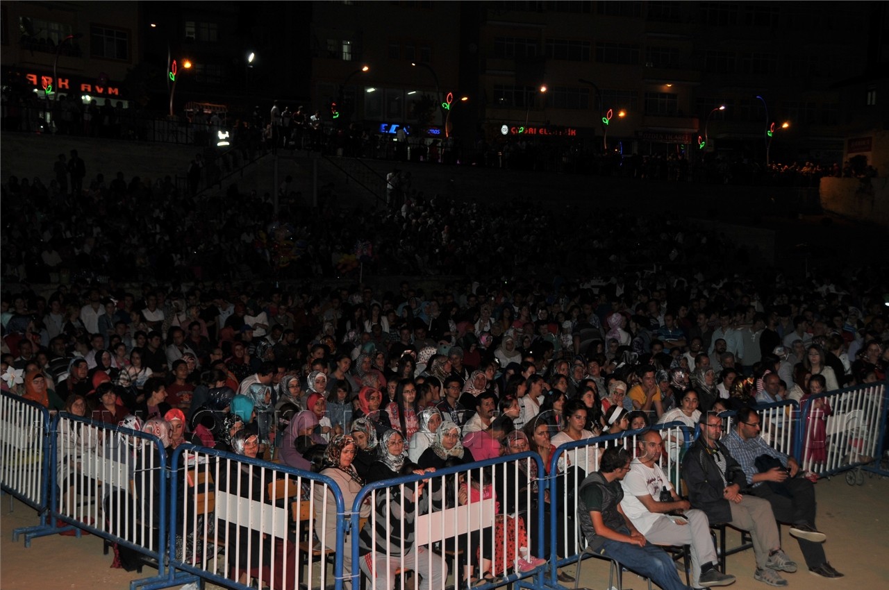 Gelmem Dedi Ama Geldi! 25