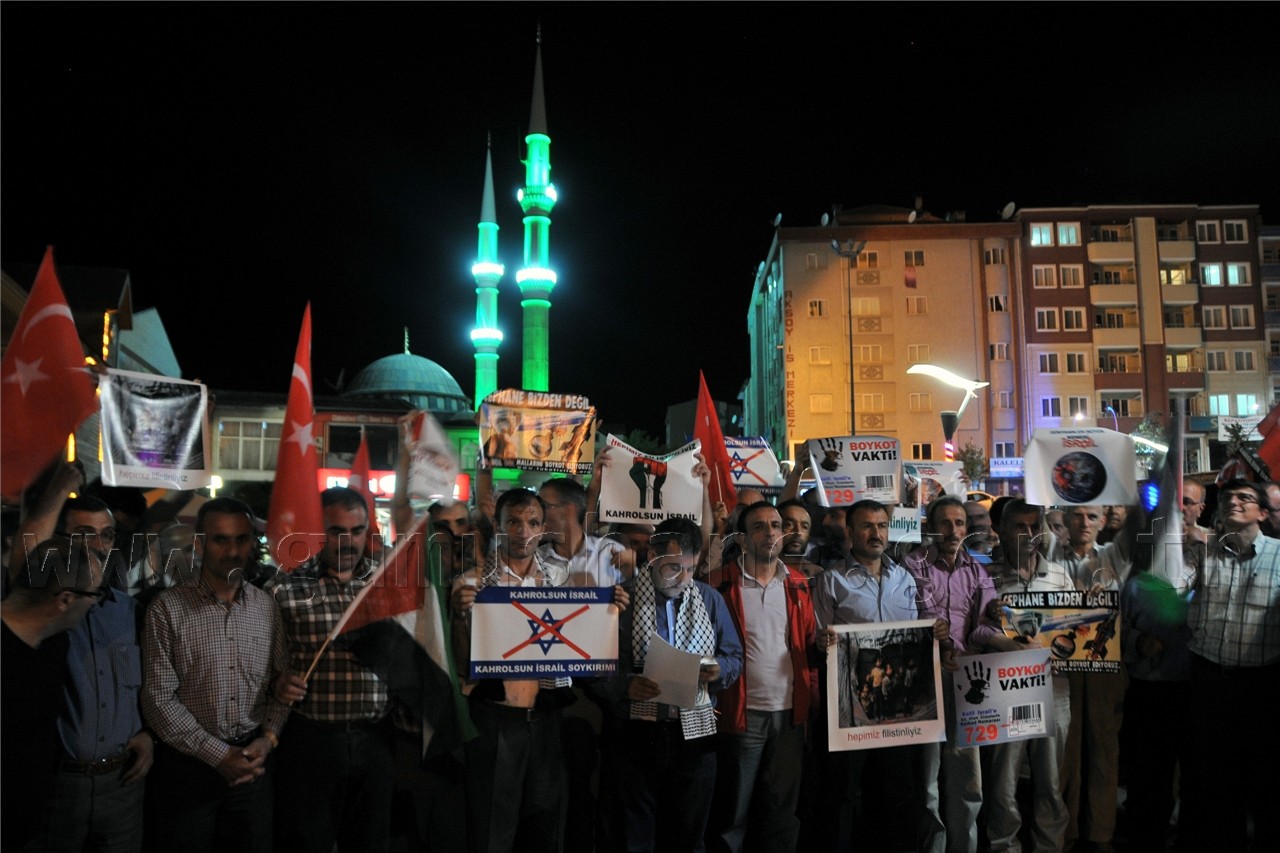 Gümüşhane İsrail'i Lanetledi 1
