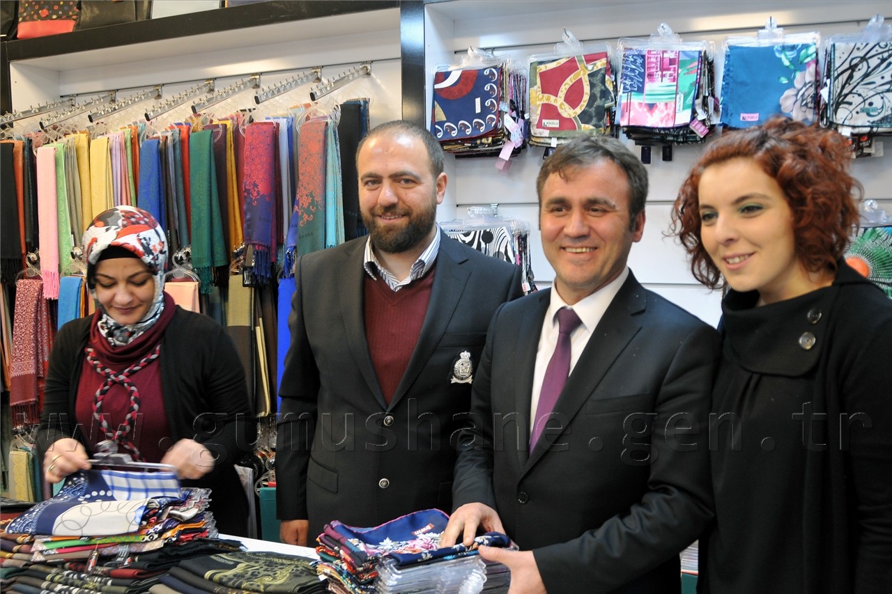 Gümüşhane'nin En Büyük Eşarp Mağazası Açıldı 3