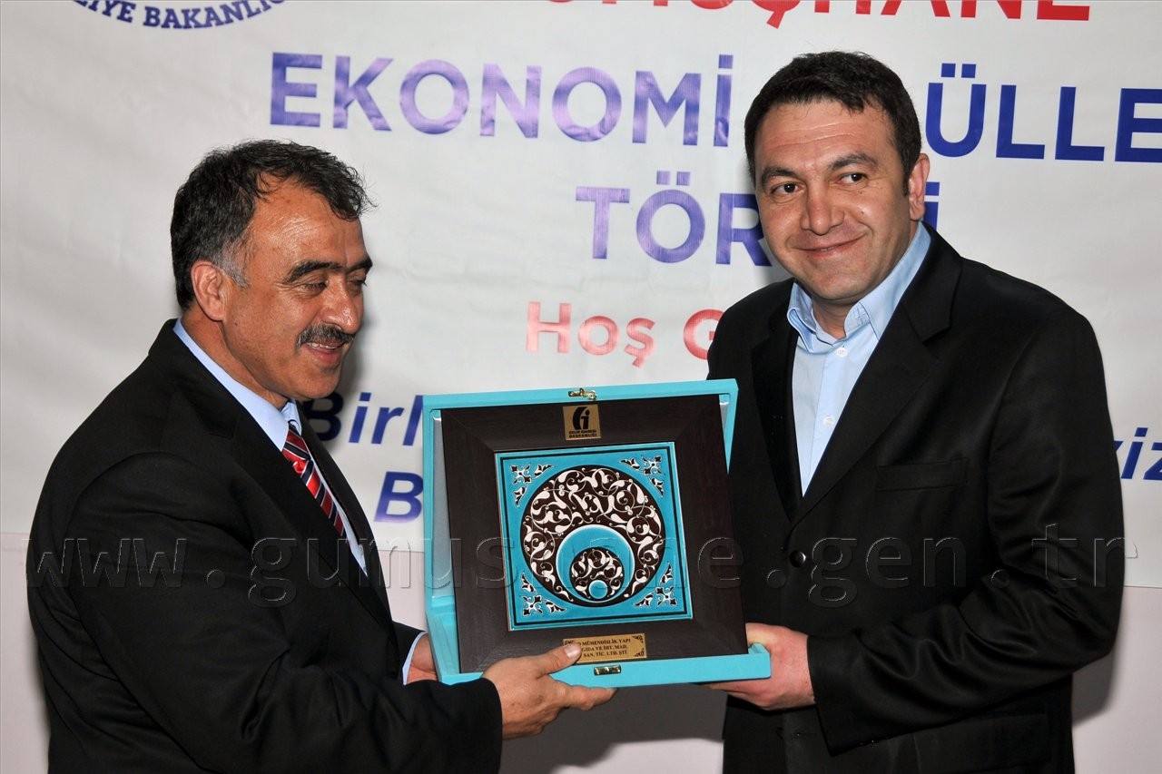 Vergi Rekortmenleri Ödüllerini Aldı 40