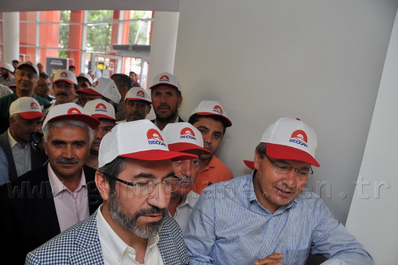 Gümüşhane'de Başbakan Erdoğan İçin Kurban Kesildi 6