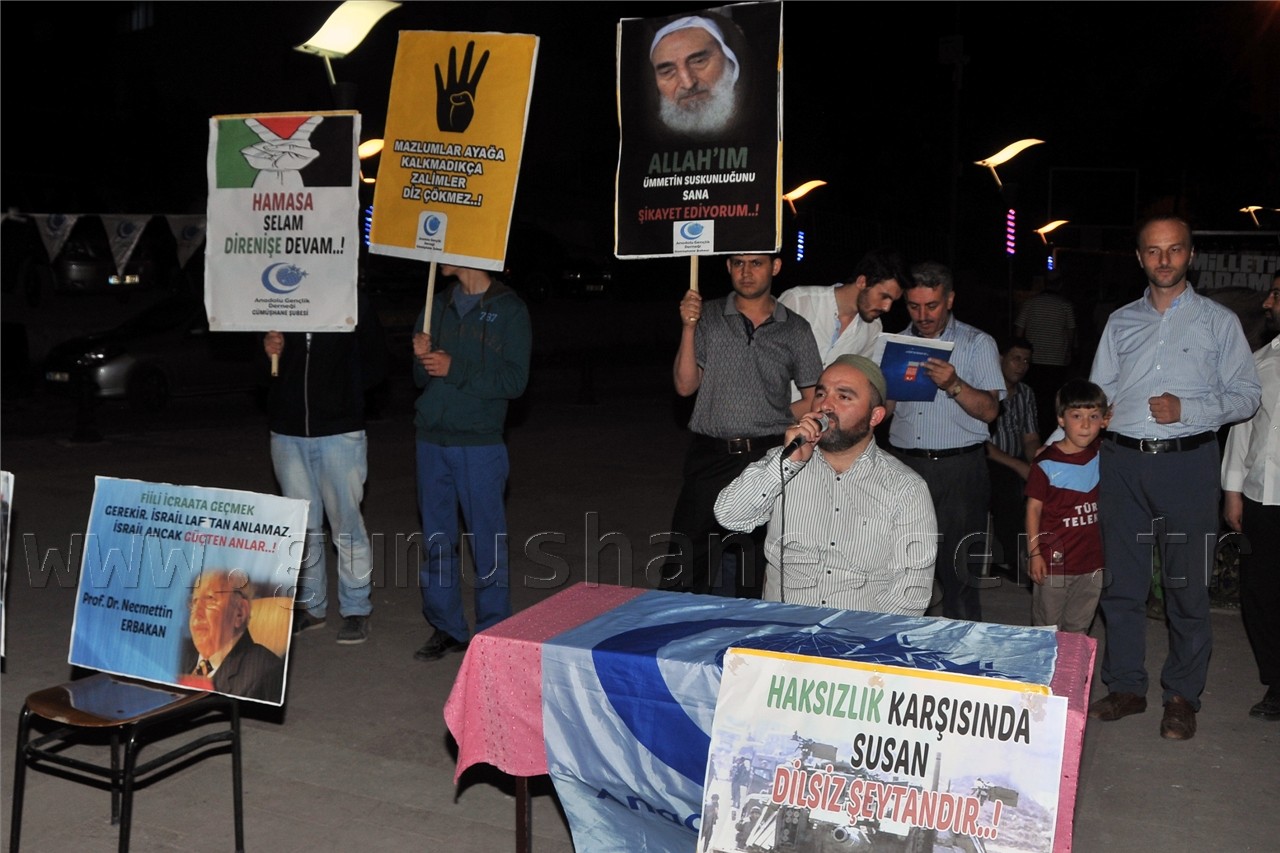 Gümüşhane'de Eller Filistin'de ki Çocuklar İçin Duaya Kalktı 9