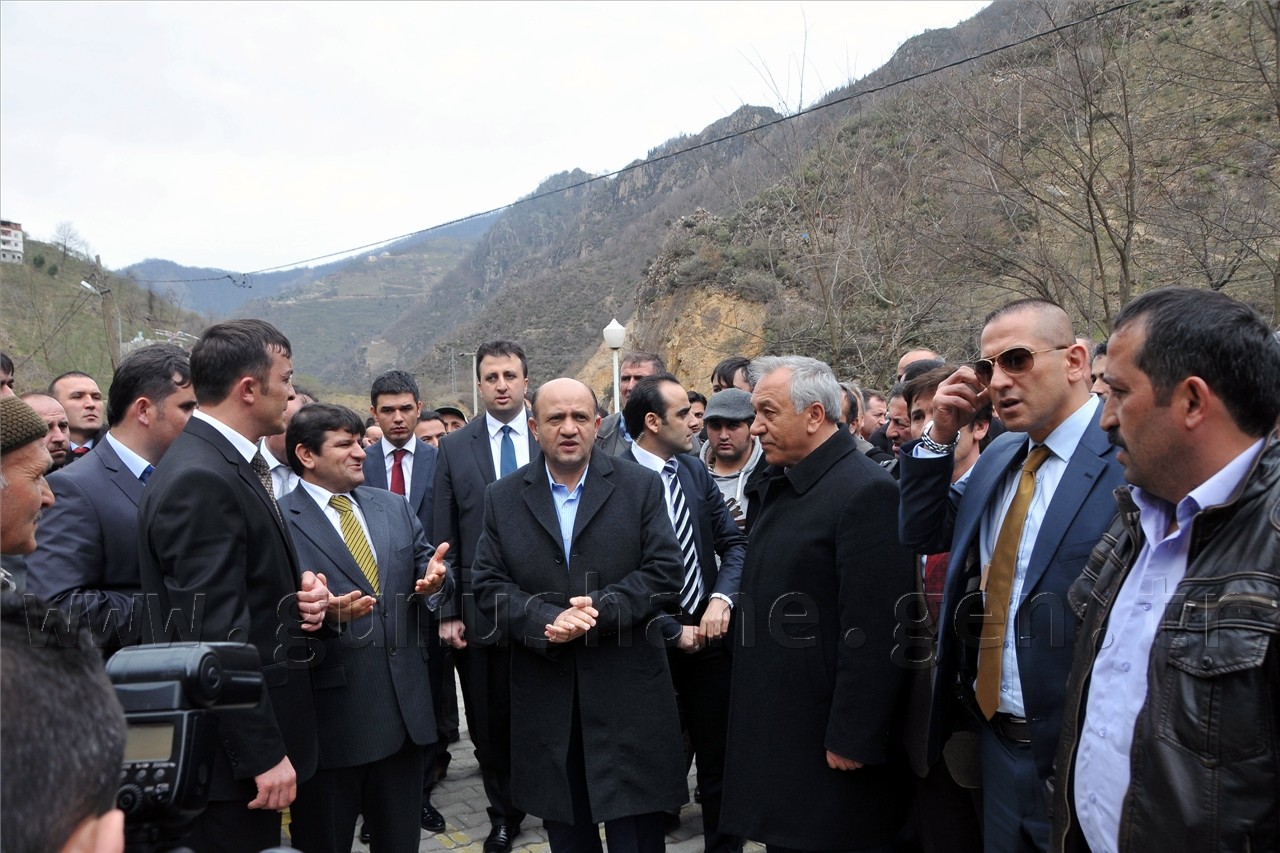 Bakan Işık Gümüşhane'de 13