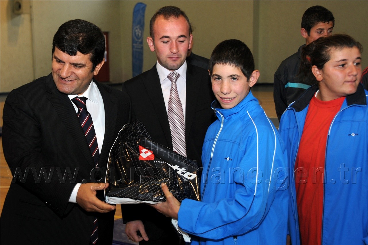 'Engelleri Sporla Aşalım' Projesi Başladı 12