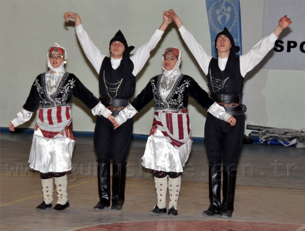 Bu Yarışmanın Kaybedeni Yok 37