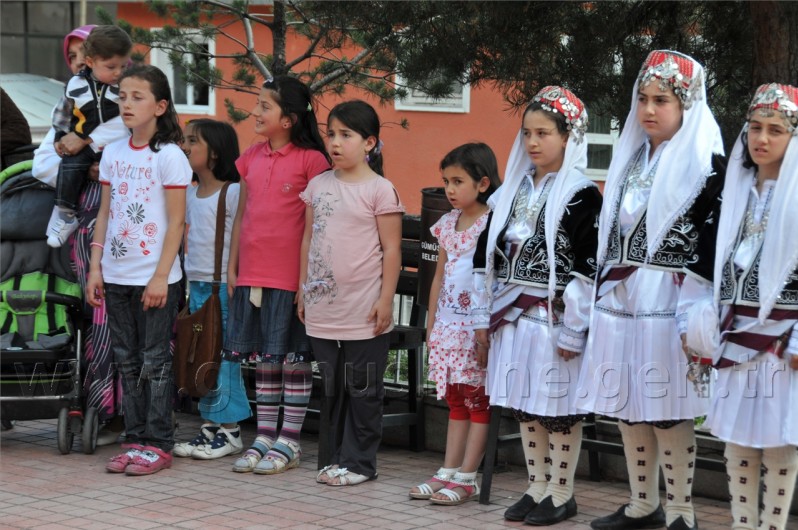 Gümüşhane'de Halk Eğitim Sergisi Açıldı 23