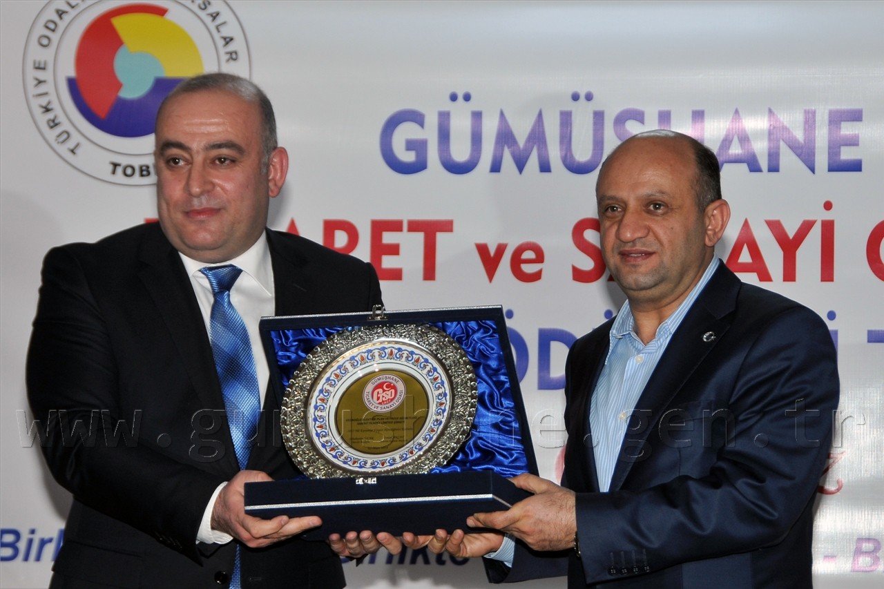 Gümüşhane'nin Ekonomi Ödüllerini Bakan Işık Verdi 14