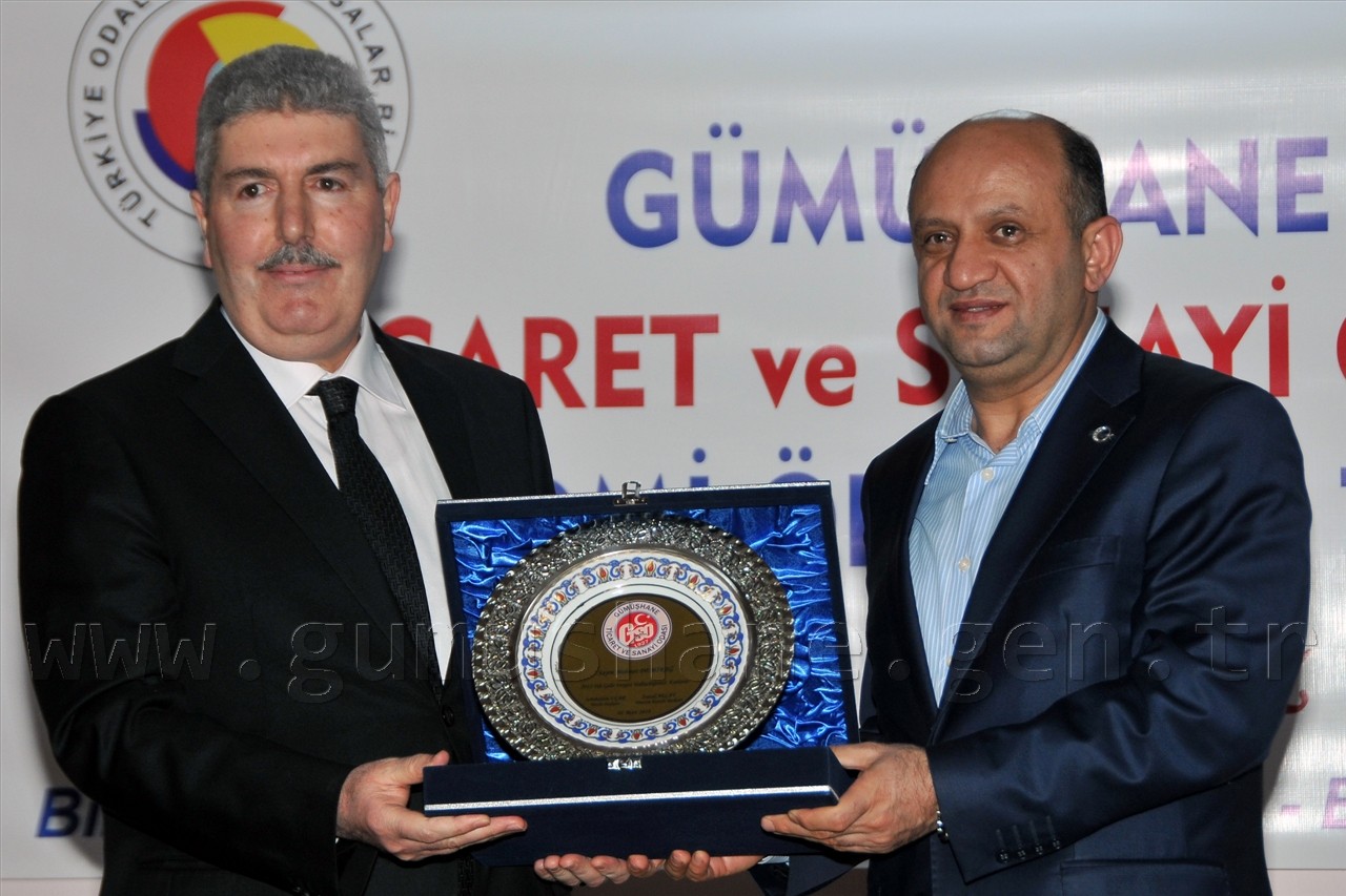 Gümüşhane'nin Ekonomi Ödüllerini Bakan Işık Verdi 25