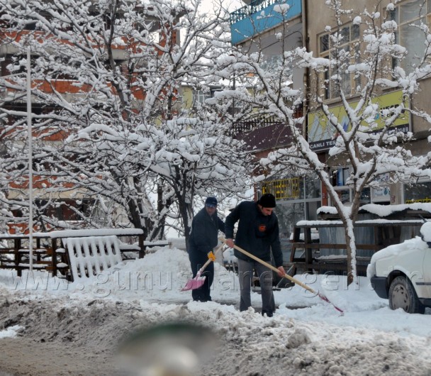 Gümüşhane'de Etkili Kar Yağışı 8