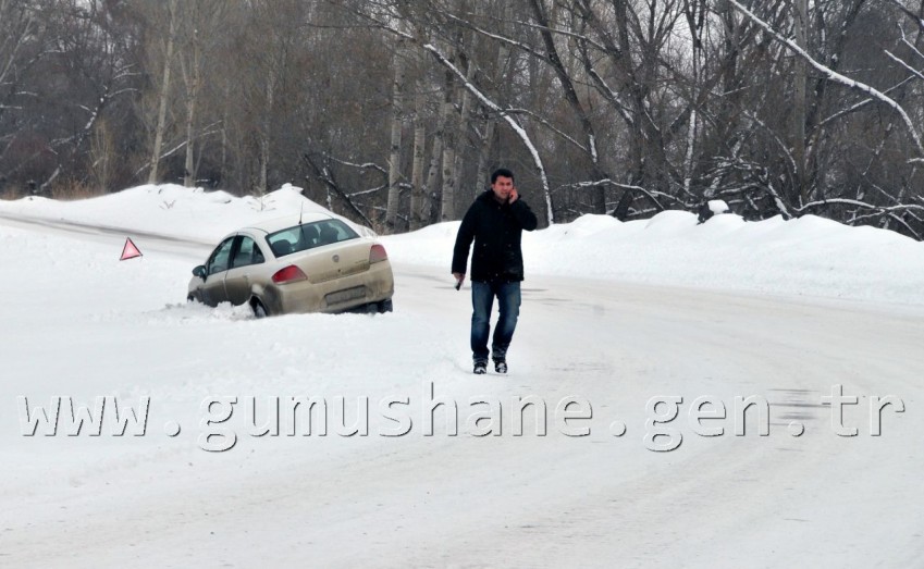 Kar Yağışı Kazaları Da Beraberinde Getirdi 3