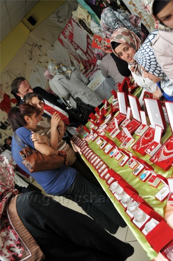 Gümüşhane'de Halk Eğitim Sergisi Açıldı 36