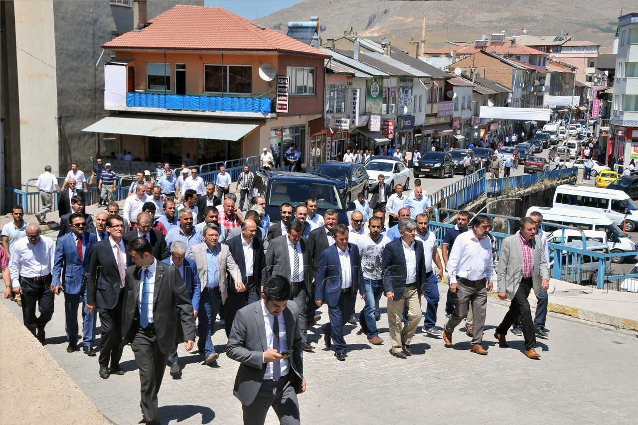 Bakan Işık Kelkit'te 19