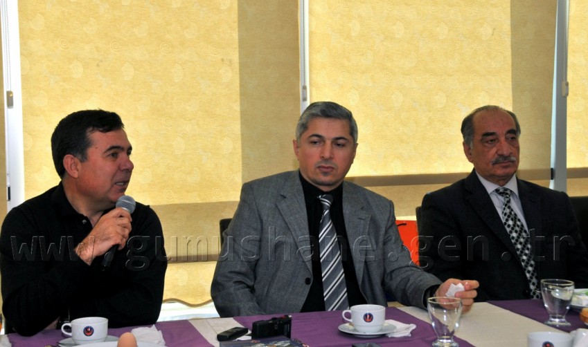 Rektör Günaydın, Gazeteci Ve Yazarlarla Bir Araya Geldi 6