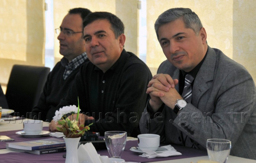 Rektör Günaydın, Gazeteci Ve Yazarlarla Bir Araya Geldi 8