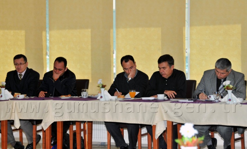 Rektör Günaydın, Gazeteci Ve Yazarlarla Bir Araya Geldi 10