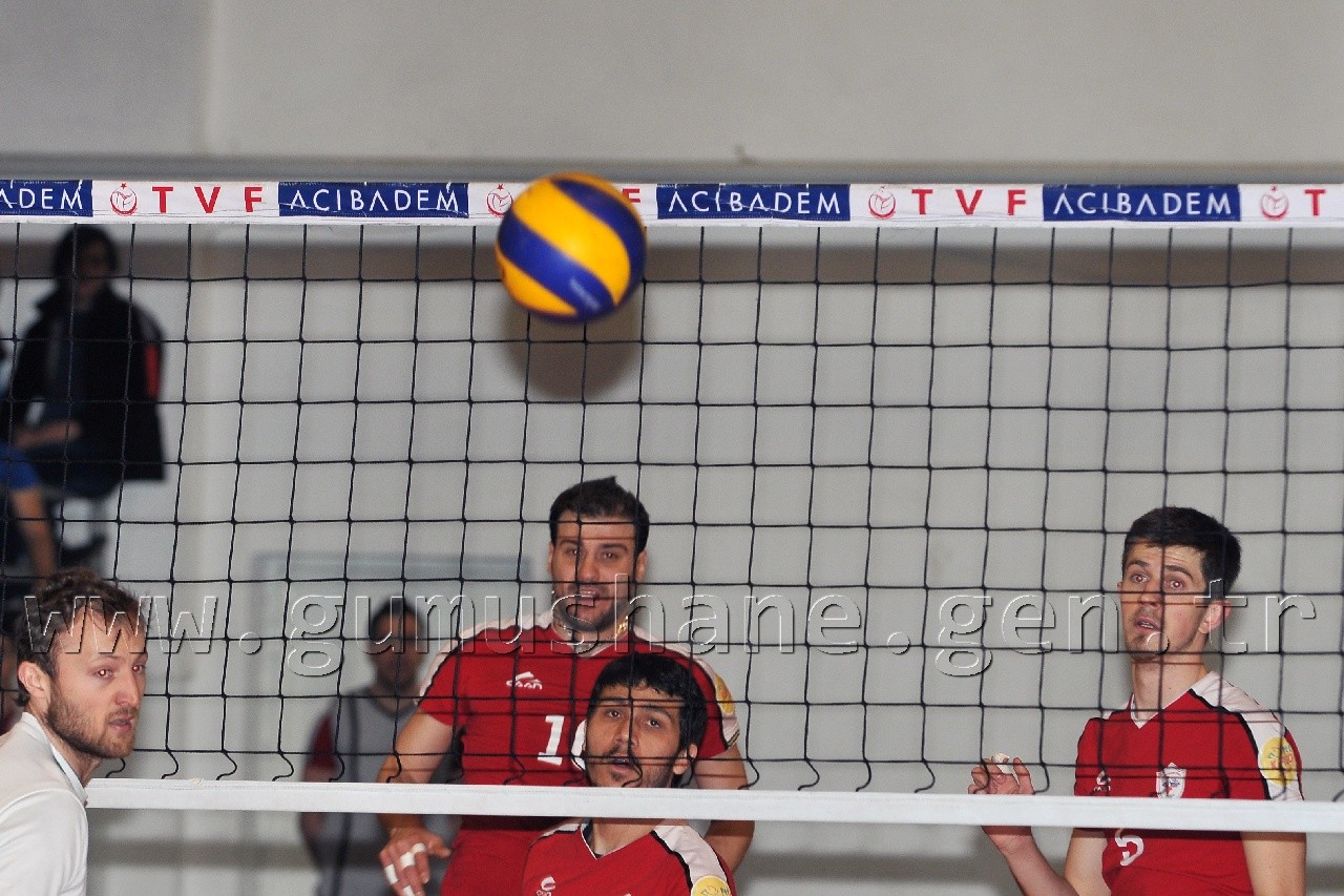 Torul Çankaya'yı Dağıttı: 3-1 16