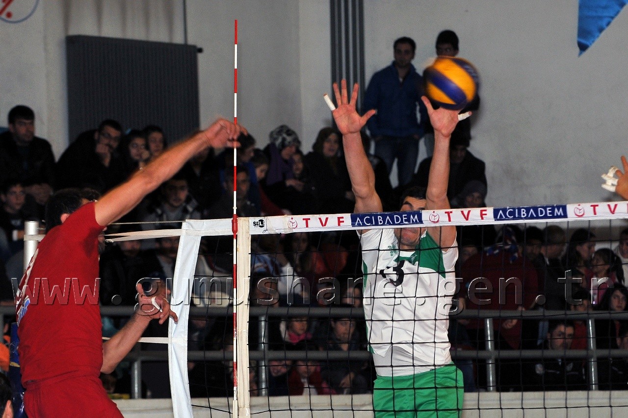 Torul Çankaya'yı Dağıttı: 3-1 23