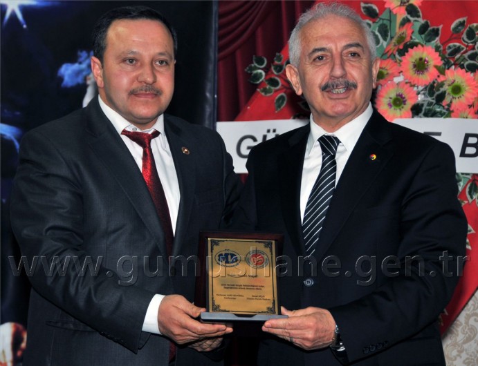 Gümüşhane'de Vergi Rekortmenleri Ödüllerini Aldı 36