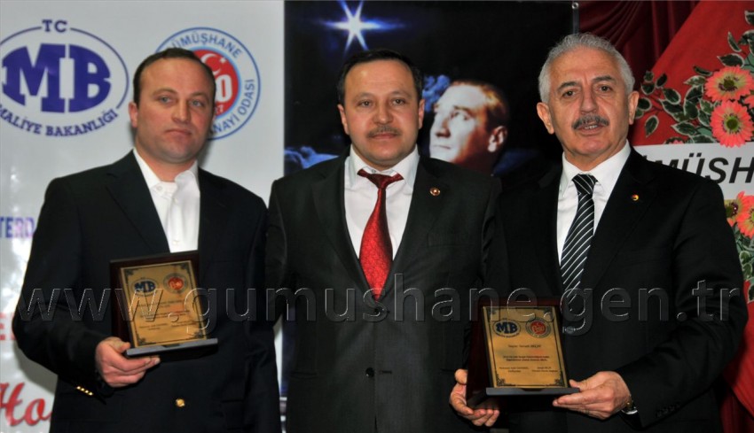 Gümüşhane'de Vergi Rekortmenleri Ödüllerini Aldı 38
