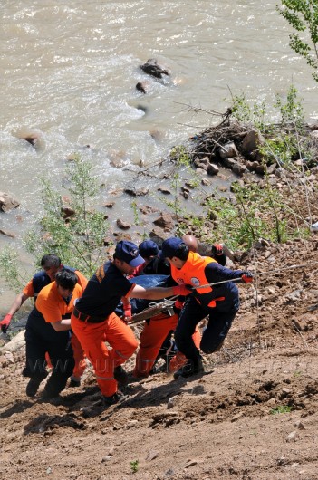 Harşit Çayına Düşen Yaşlı Kadın Bulundu 19