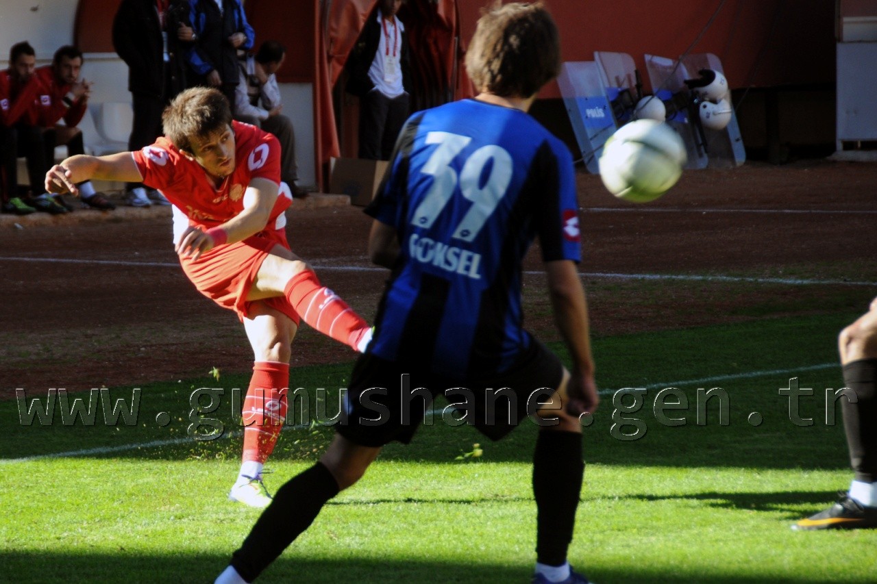 Seri Tatsız Bitti: 1-1 23