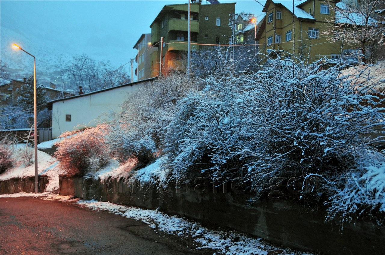 Gümüşhane'de Mart Kapıdan Baktırdı 2