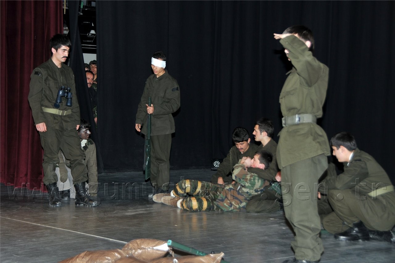 Bir gider, bin geliriz... 61