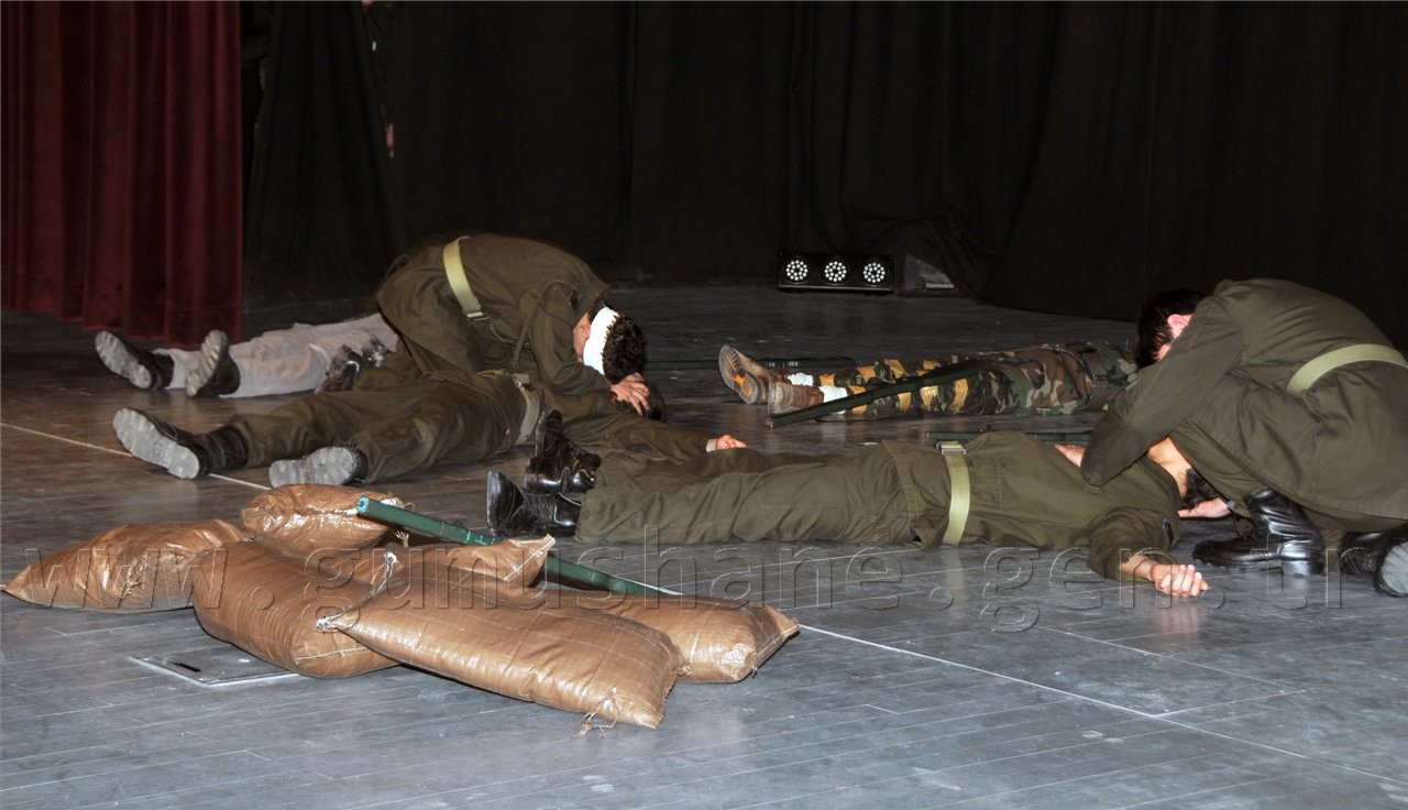 Bir gider, bin geliriz... 63