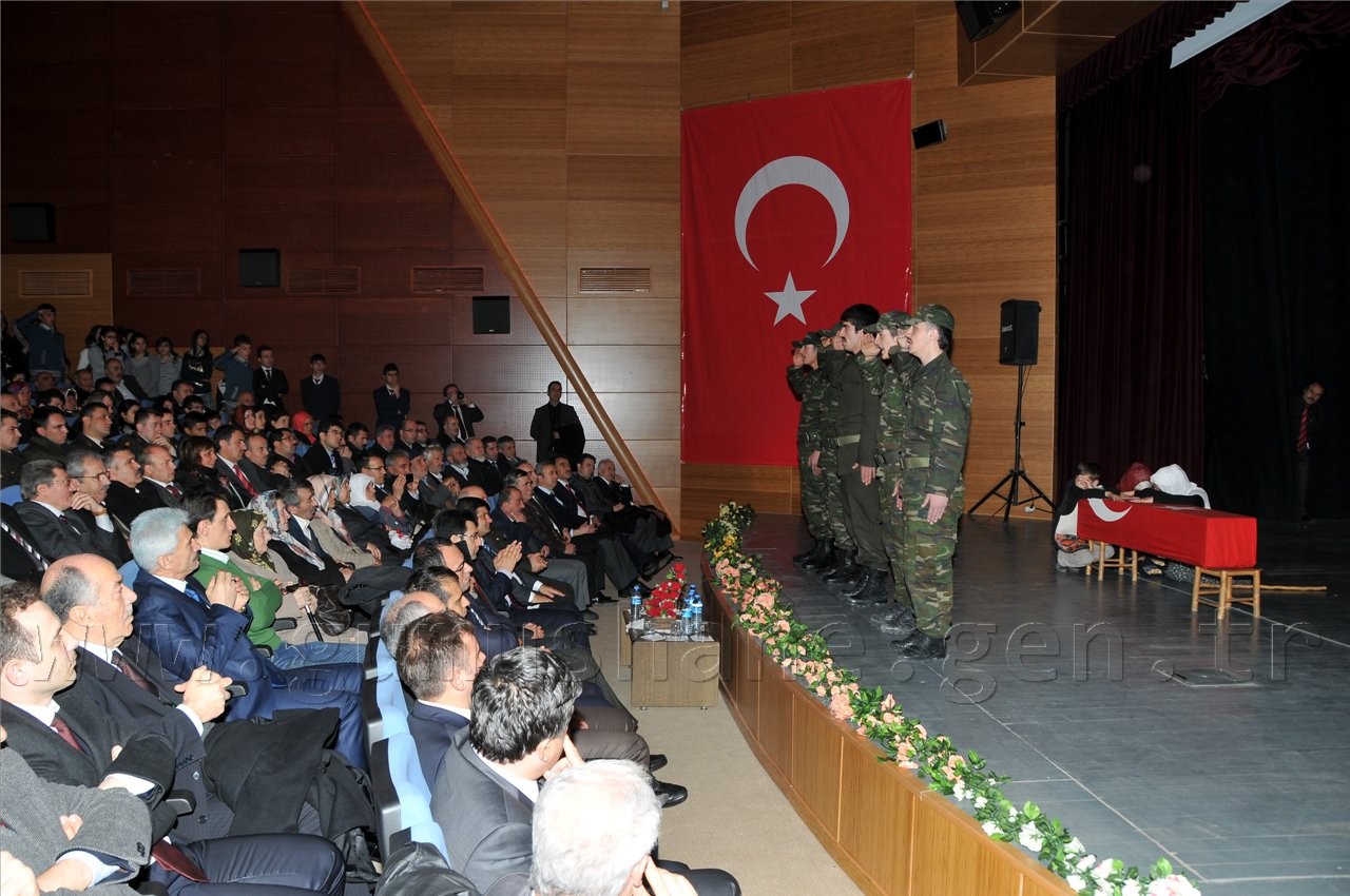 Bir gider, bin geliriz... 69