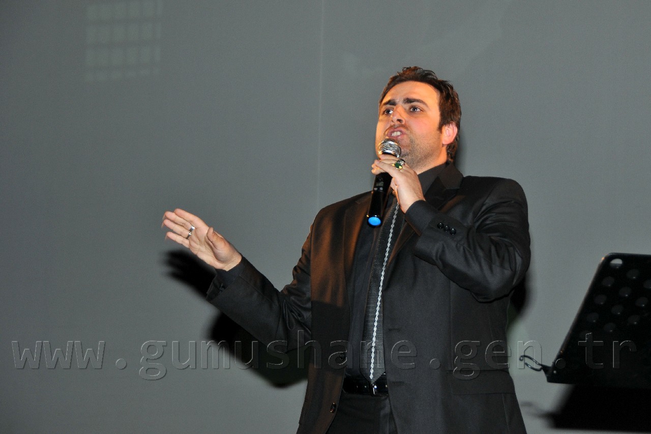 Gümüşhane'de Akın Akıntürk Konseri 7